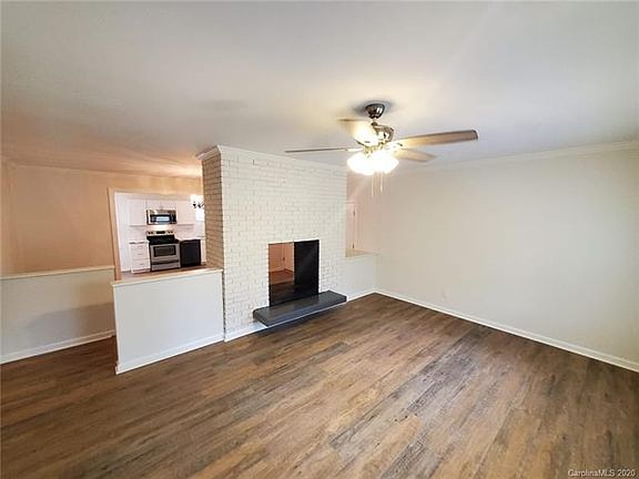 3rd image of 820 Quinn St