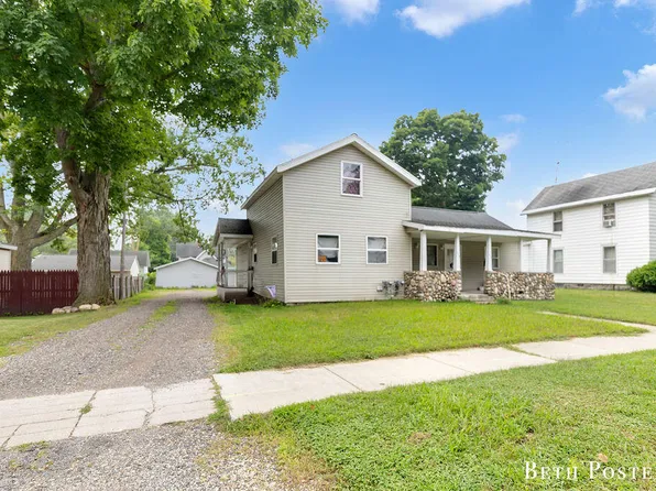 226 E High St, Hastings, MI 49058