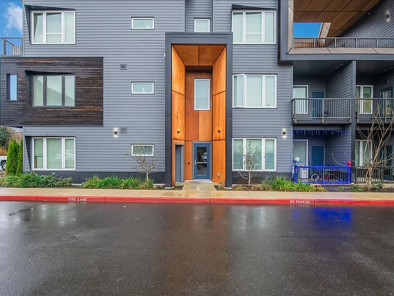 Brookside Apartments — Photo 88