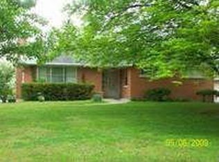 1620 Tanner Bridge Rd, Jefferson City, MO 65101