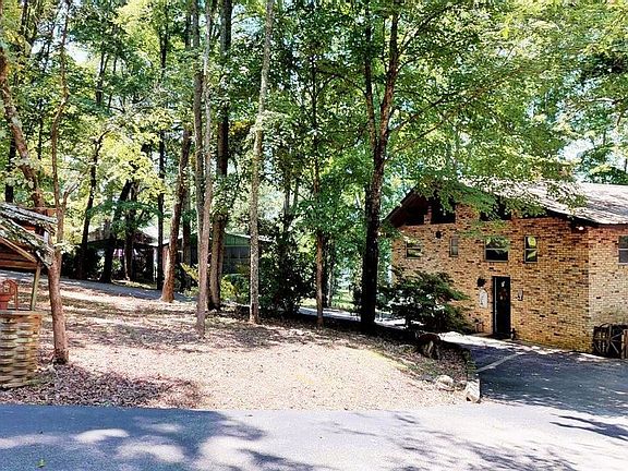2nd image of 153 Blue Heron Way