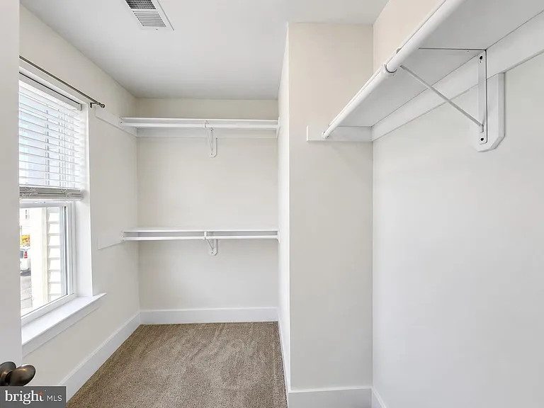 5707 Lowell St — Photo 20