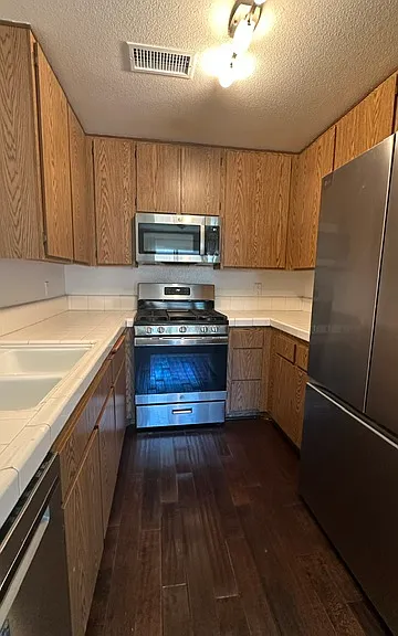 644 Thoreau Ln — Photo 11