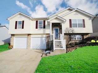 624 Winter Hill Cir, Fenton, MO 63026