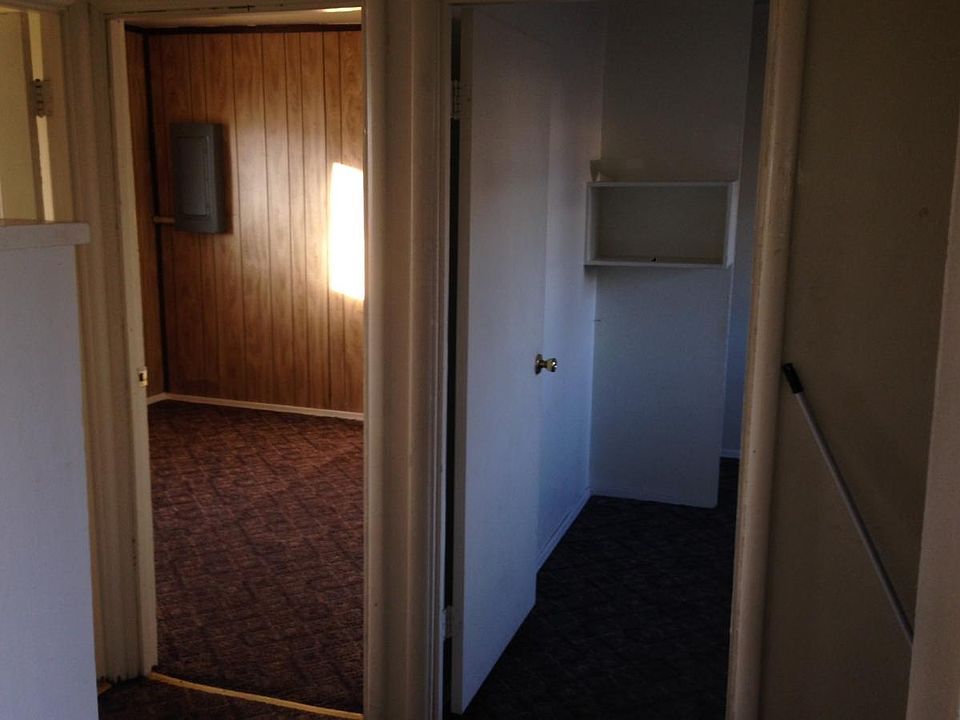 2nd image of 4343 Ottmar Rd NE APT 3
