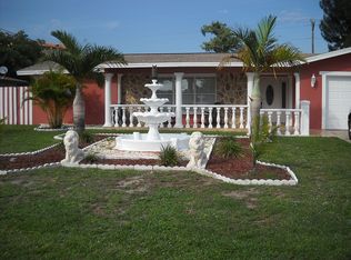 625 NE 15th Ct, Cape Coral, FL 33909