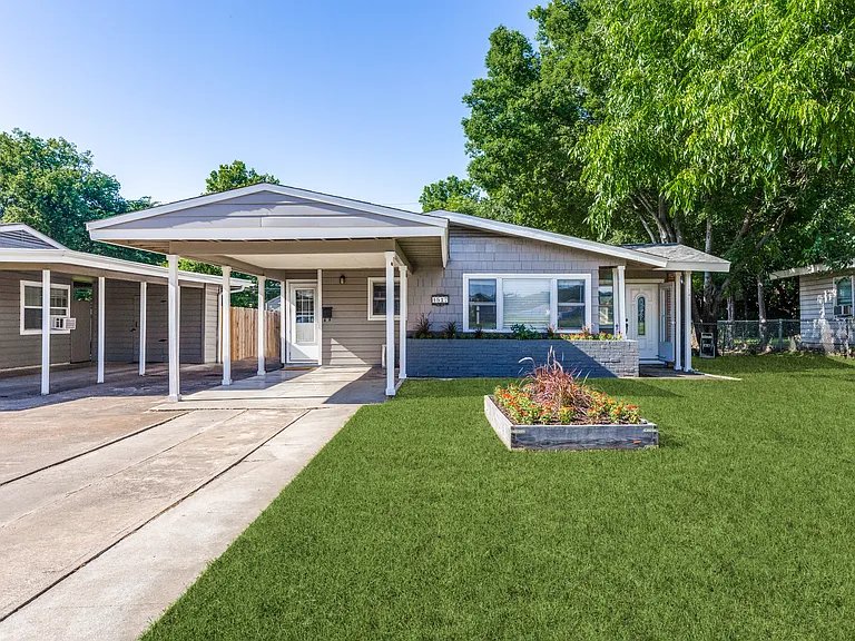 4517 Donnelly Ave — Photo 1