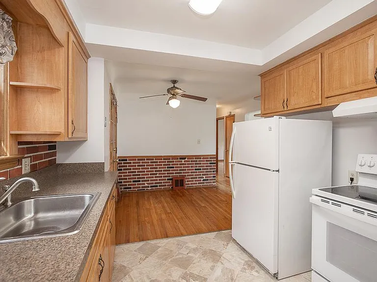 3832 Wallingford Rd — Photo 14