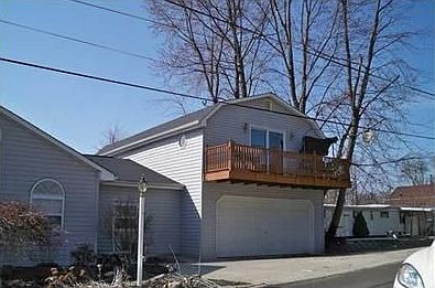 2nd image of 654 Zanesville Ave