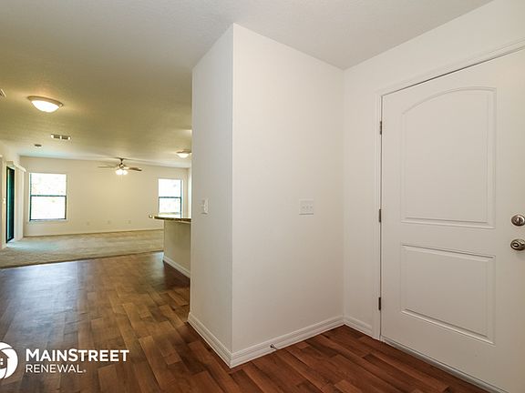 3rd image of 5528 Maggiore Blvd