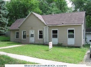 825 W Peck St, Whitewater, WI 53190