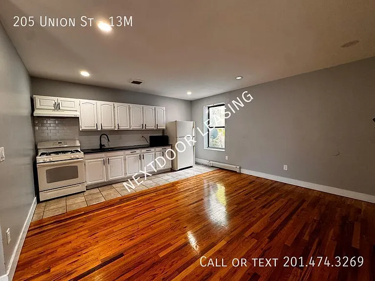 205 Union St #13M — Photo 1