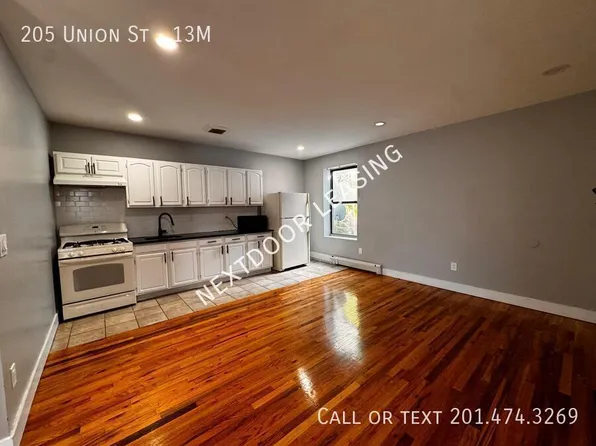 205 Union St #13M, Jersey City, NJ 07304