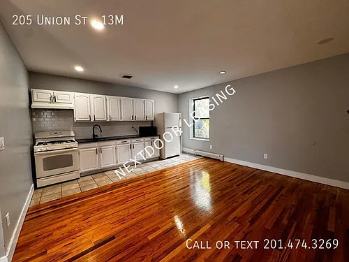 205 Union St Photo 1