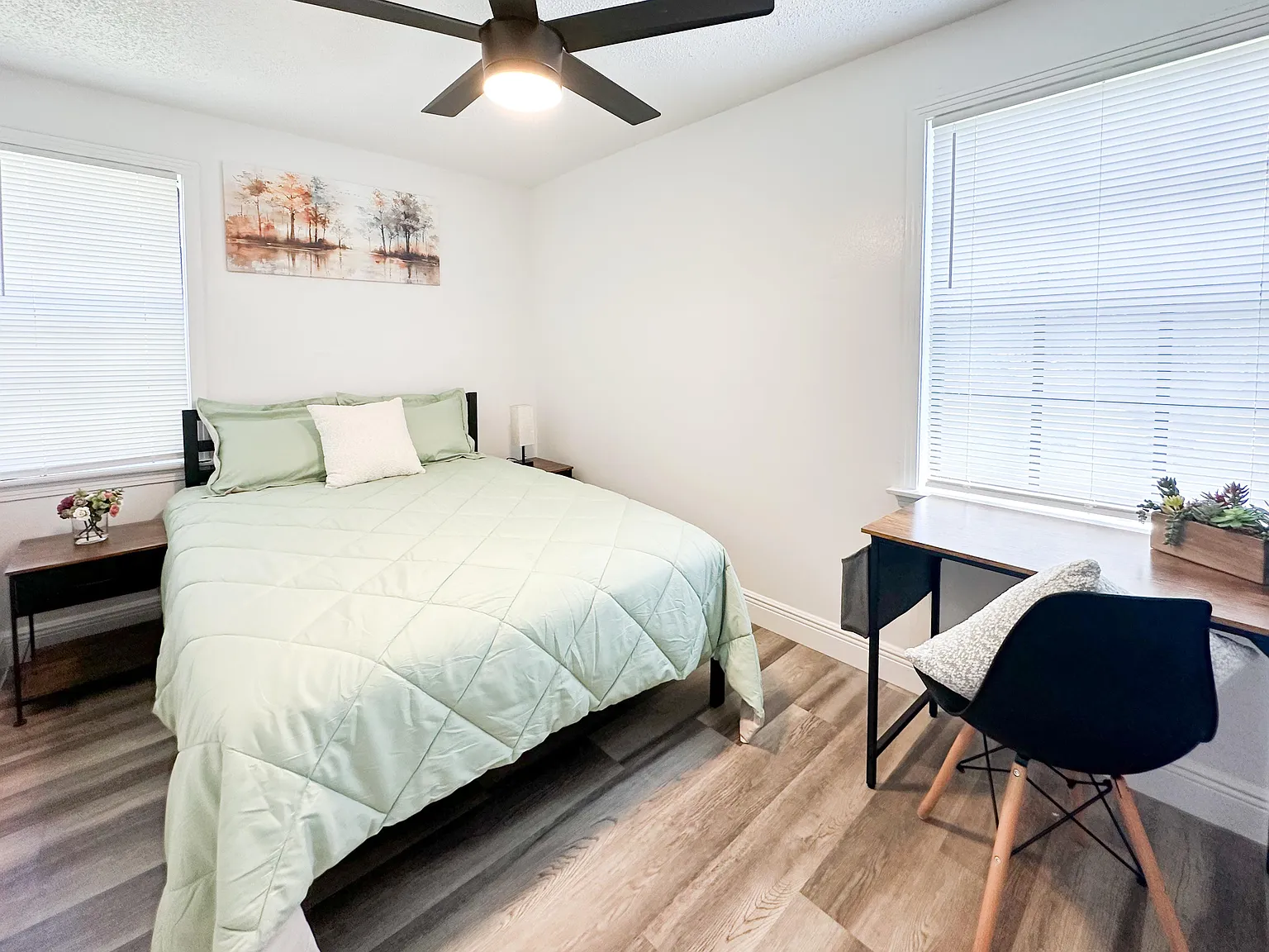 4 bed, 1.0 bath, 1050 sqft, $836 — Photo 2