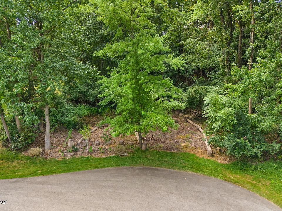 2nd image of 8104 Windsor Lakes Ct