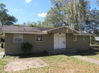5847 11th St, Zephyrhills, FL 33542