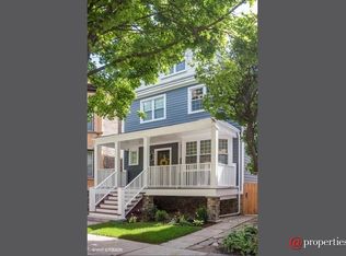 3939 N Leavitt St, Chicago, IL 60618
