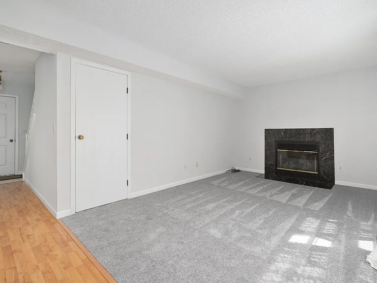 1697 Jupiter Ave — Photo 7