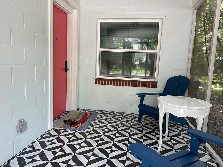 823 SE 4th Ave — Photo 5