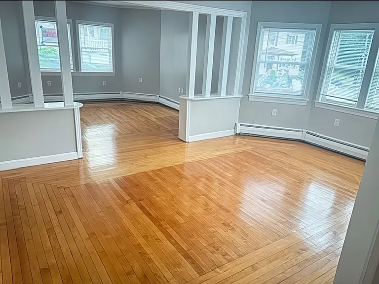 26 Hanover St #1 — Photo 8