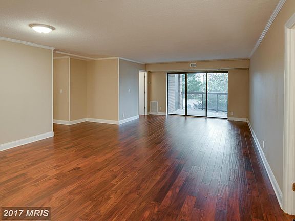 3rd image of 8340 Greensboro Dr APT 125