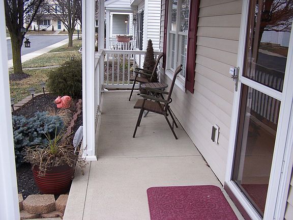 3rd image of 1390 Chickweed St #242