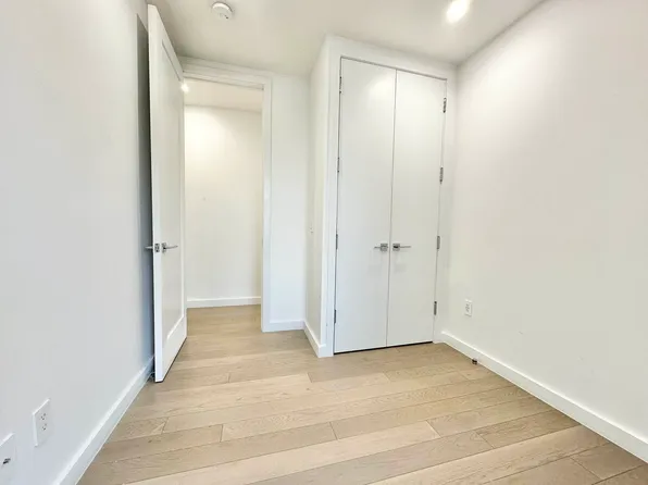 19 Wyckoff Street image 5 of 8