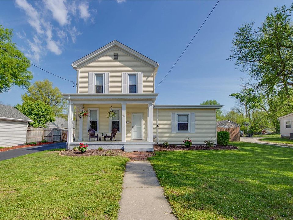 2nd image of 806 Hawley Ave