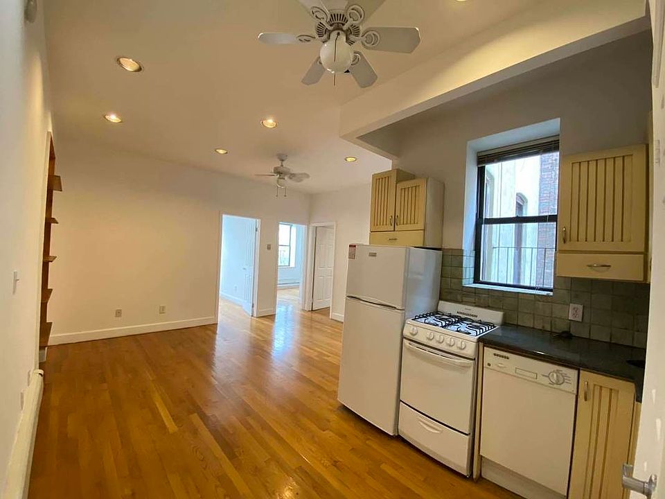 1st image of 113 W 106th St #44A