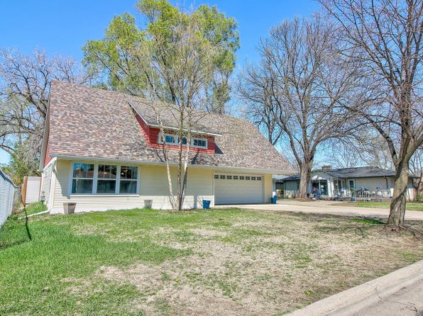 1431 Beech St, Saint Paul, MN 55106