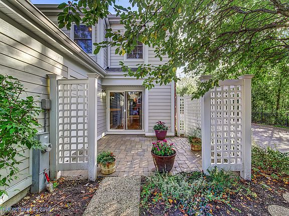 3rd image of 1635 Pebblecreek Dr #0