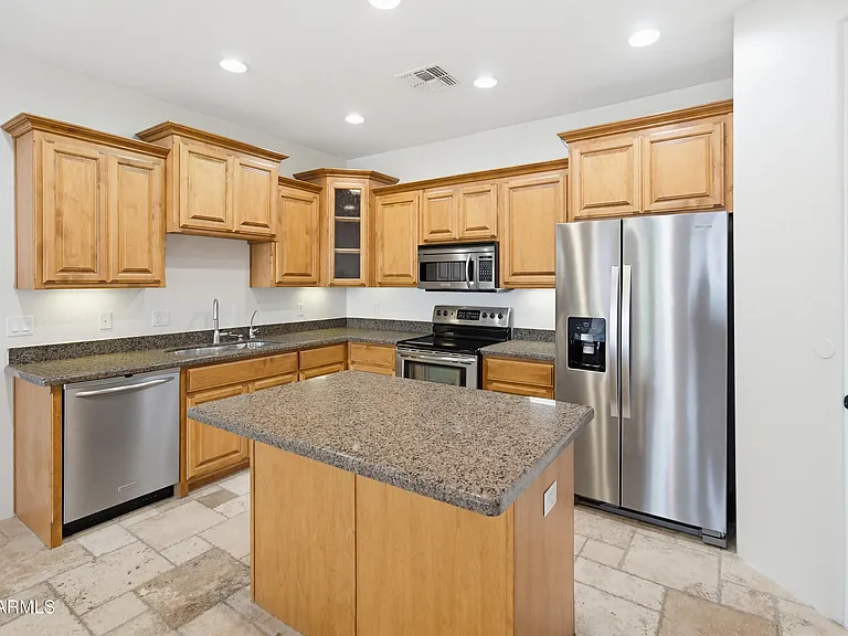 12034 N Saguaro Blvd #201 — Photo 10
