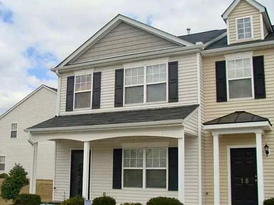1st image of 20 Arbor Hill Pl