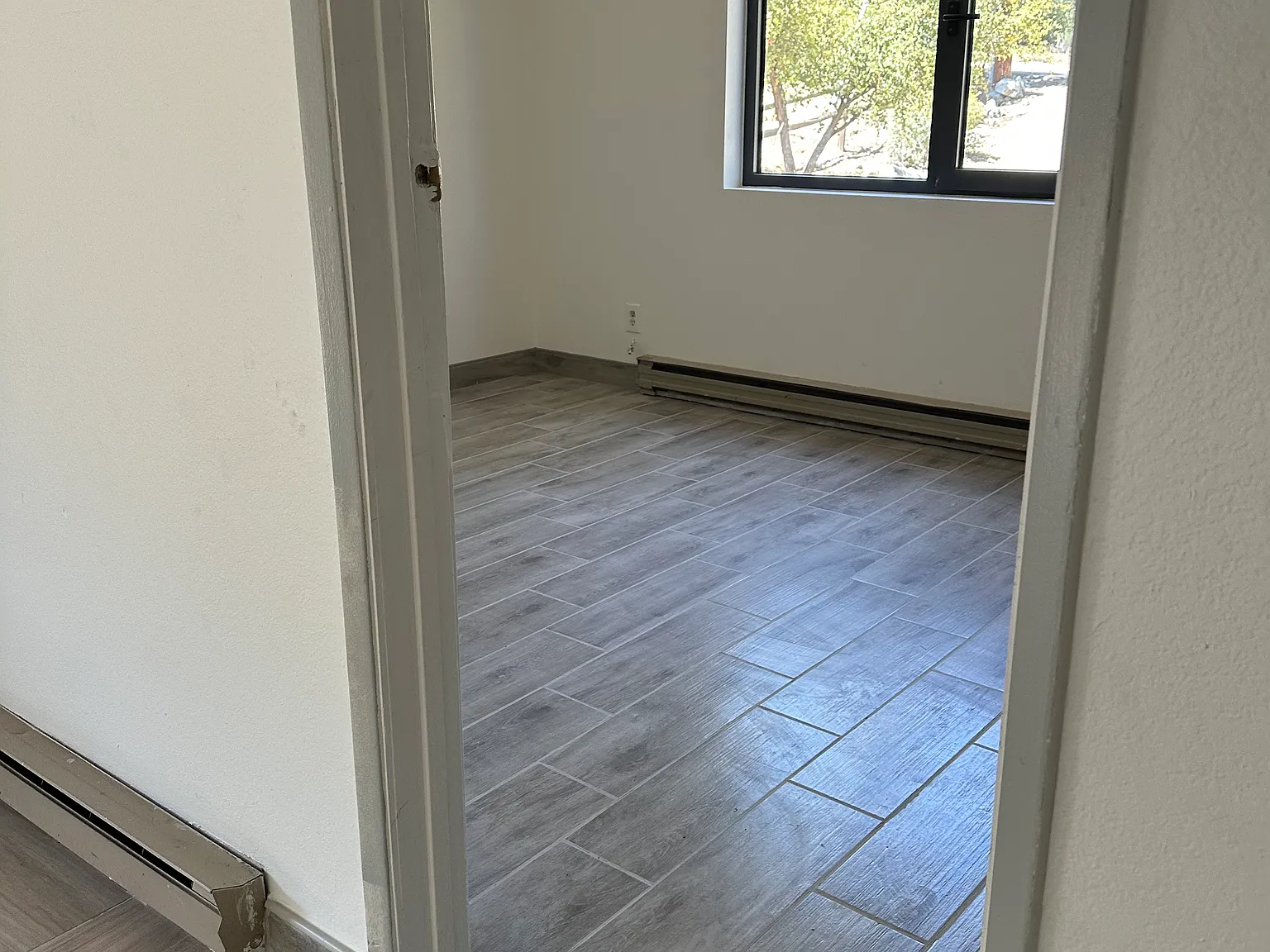 2024 Freeman Dr — Photo 2