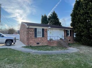 2211 Dumont St, Asheboro, NC 27203
