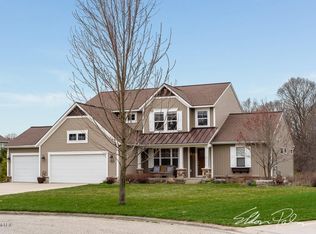 7321 Silver Meadow Dr NE, Rockford, MI 49341