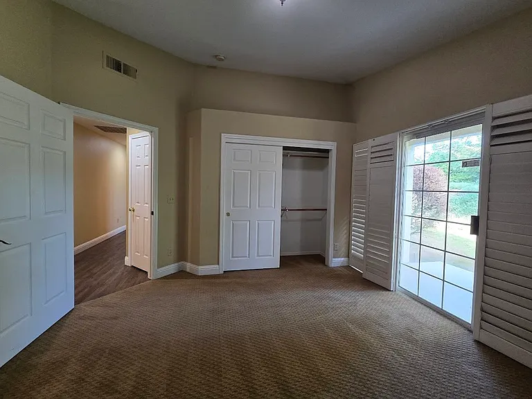 8836 N Del Mar Ave — Photo 16