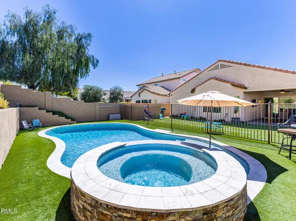 1656 W CAVEDALE Drive, Phoenix, AZ 85085