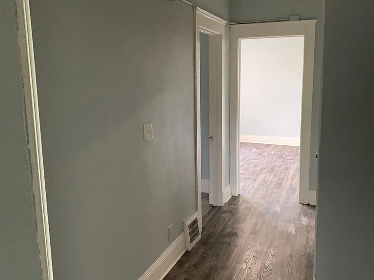 11205 Clifton Blvd — Photo 31
