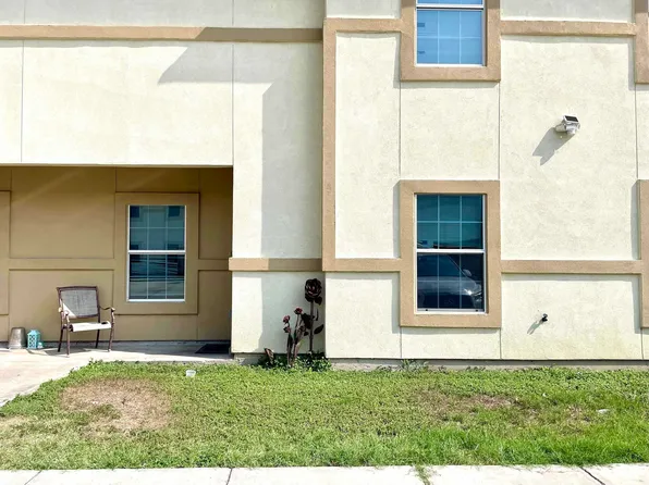 1014 Ranchway Dr #A2, Laredo, TX 78045
