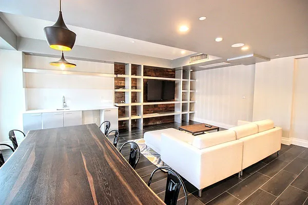 Rented by EXR | media 31