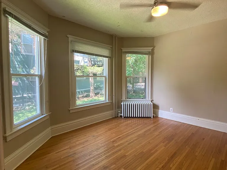 520 Church St — Photo 11
