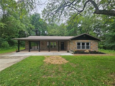 352 Hartzell School Rd, Fombell, PA, 16123