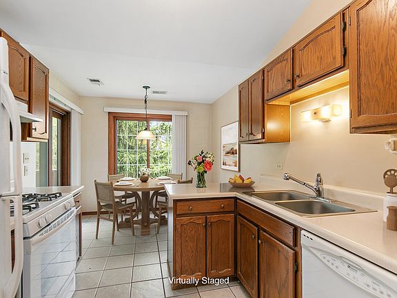 4th image of 4215 N Mallard Dr Unit 4