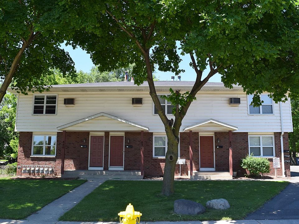 1st image of 830-840 12th Ave