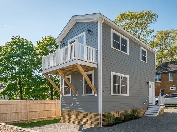 4 Sandpiper Ln, Manchester, MA 01944