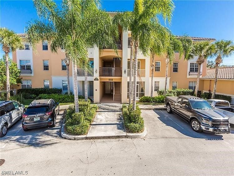 2nd image of 2904 Tuscan Dr Unit 103