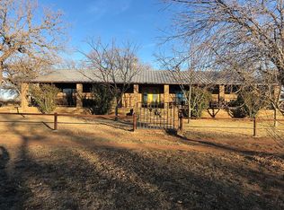 11066 Oak Grove Rd, Fredonia, TX 76842