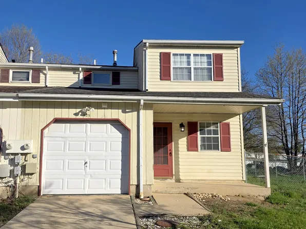 525 Blackbird Dr, Bear, DE 19701